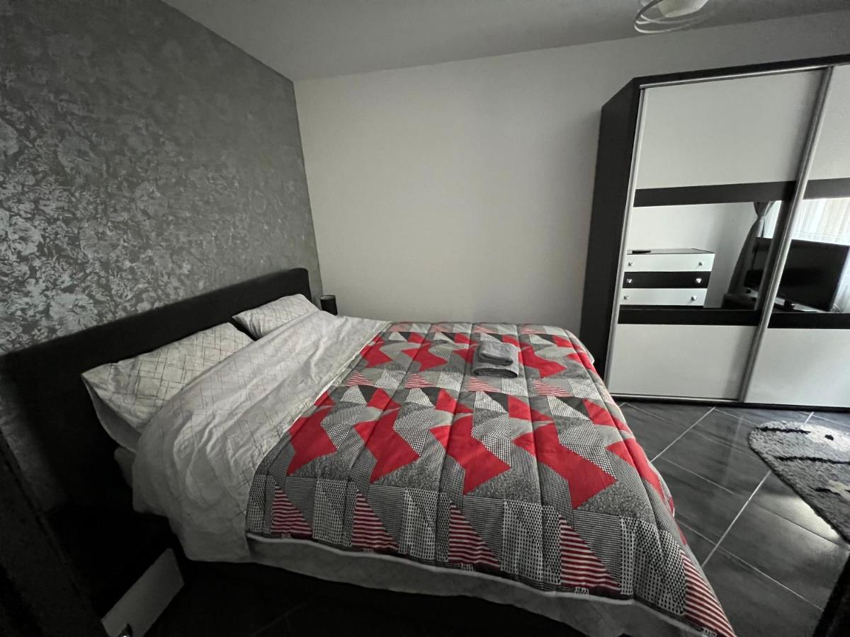 Apartament Spatios, Zona Centrala In Iasi Leilighet Eksteriør bilde